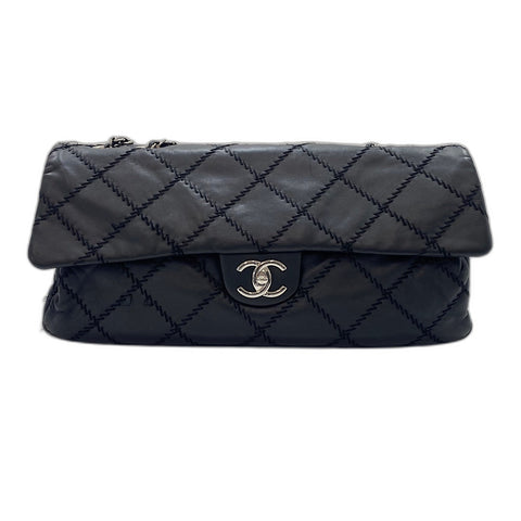 CHANEL Shoulder Bag black WS34361