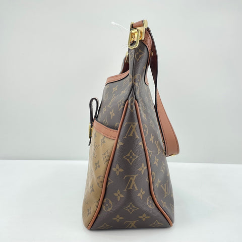 LOUIS VUITTON Dauphine MM Shoulder Bag black WS34722