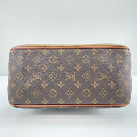 LOUIS VUITTON Dauphine MM Shoulder Bag black WS34722