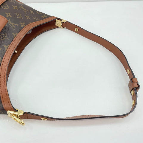 LOUIS VUITTON Dauphine MM Shoulder Bag black WS34722