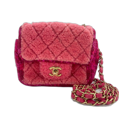 CHANEL Mini Matelasse Shoulder Bag pink WS34729
