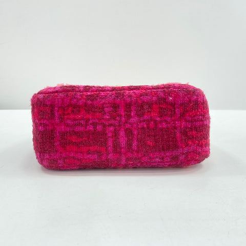 CHANEL Mini Matelasse Shoulder Bag pink WS34729