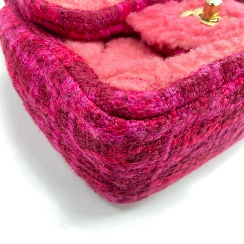 CHANEL Mini Matelasse Shoulder Bag pink WS34729