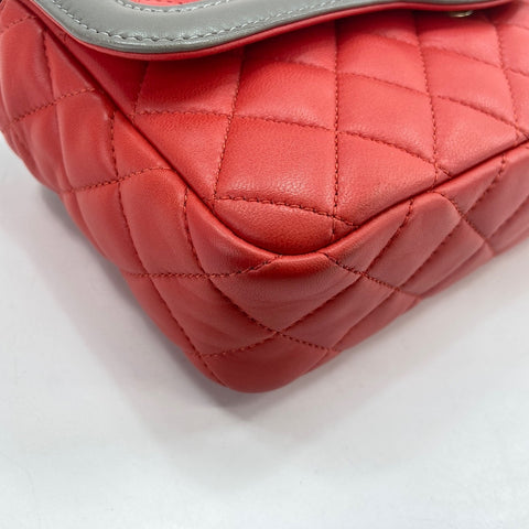 CHANEL Matelasse Shoulder Bag Red WS34748