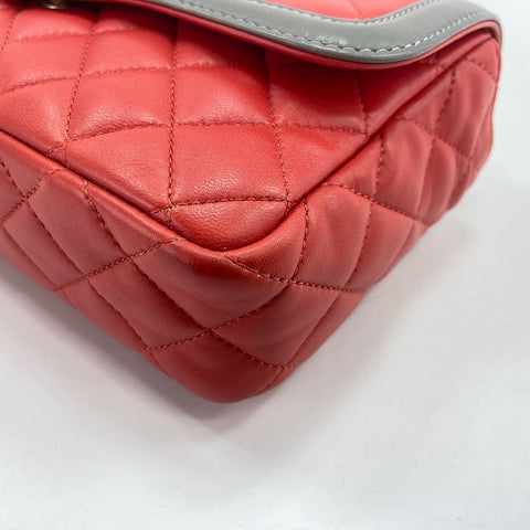 CHANEL Matelasse Shoulder Bag Red WS34748