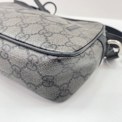 GUCCI GG Supreme Shoulder Bag gray WS34766