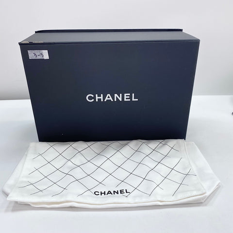 CHANEL Matelasse Small Shoulder Bag black WS34962