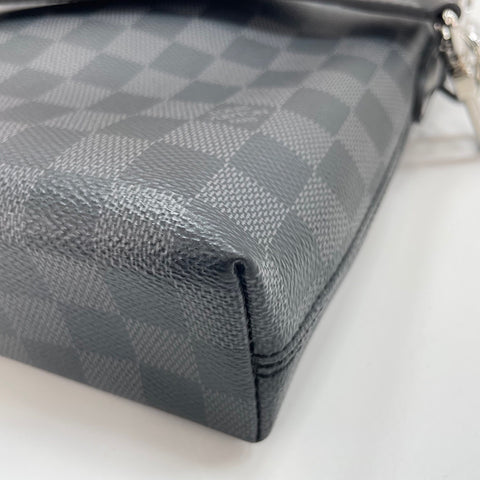 LOUIS VUITTON Porte Document Jules NM Handbag black WS34982