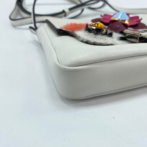FENDI Micro bucket Shoulder Bag white WS34992