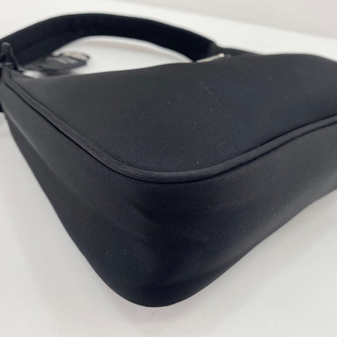 PRADA Re-edition Handbag black WS35004
