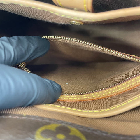 LOUIS VUITTON Vavin PM Handbag Brown WS35081