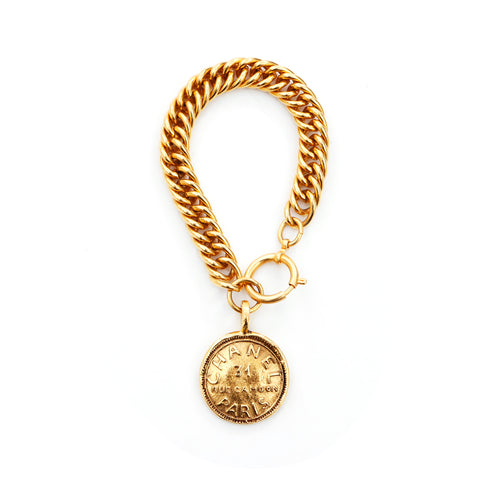 Chanel Medaillon Armband Gold WS3624