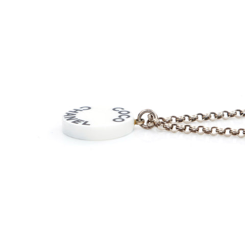Chanel Chanel Logo Collier Silver x White WS3964