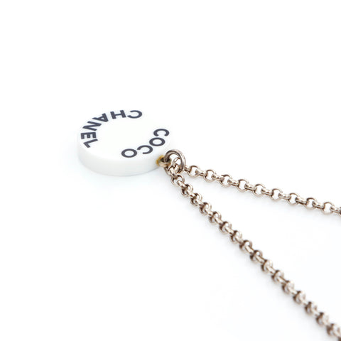 Chanel Chanel Logo Collier Silver x White WS3964