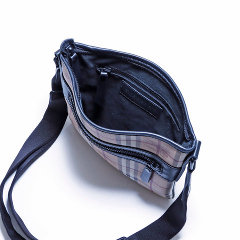 Burberry PVC Leder Nova Check Casual Simple Männerwomen -Umhängetasche Beige WS4151