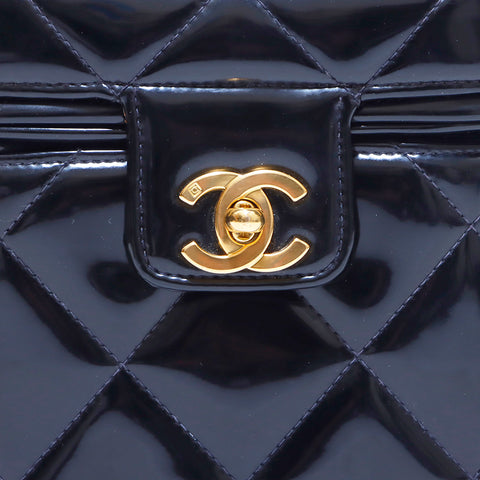 Chanel Chanel Coco Mark Eitelkeit Eipfel mit Spiegel Turnlock Handtasche Schwarz WS4411