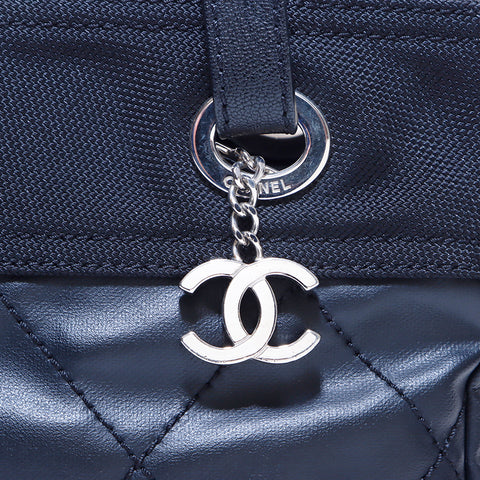 Chanel Paris Biarritz PM Paris Biarritz Silver Hardware Handbag Coco Mark Leather PVC Tote Sac noir WS4588