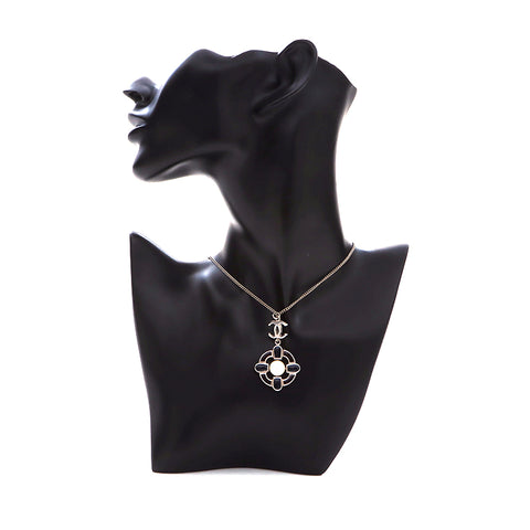Chanel Coco Mark Pearl B14 Collier Silver WS4720