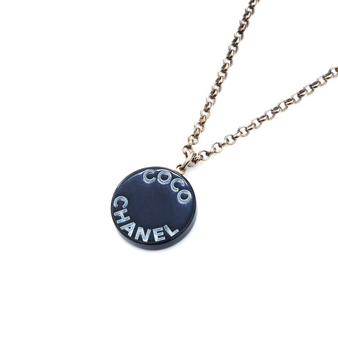 CHANEL COCO Mark plaque ronde 07P Collier Noir x blanc WS4721