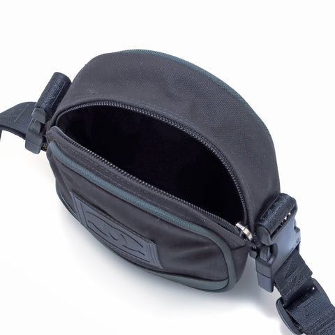 Chanel Sportlinie Coco Mark Pochette Umhängetasche Schwarz x Grün WS4927