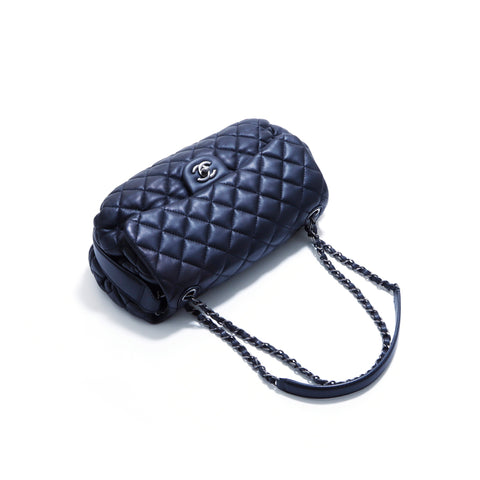 シャネル CHANEL 18番台 パフ マトラッセ ショルダーバッグ ブラック WS5010