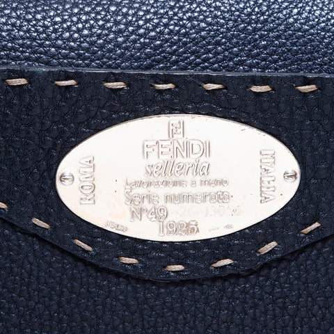 Fendi Celeria肩带皮革黑色WS5451