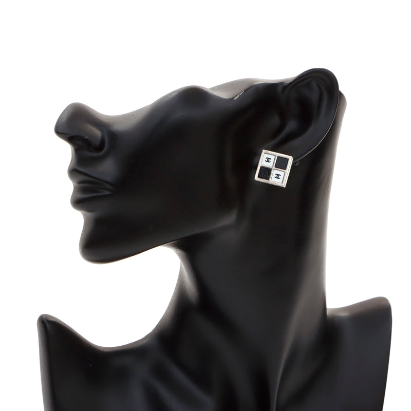シャネル CHANEL ココマーク スクエア ピアス シルバー WS5600 – NUIR