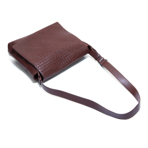Bottegaveneta Intrecciato Messenger肩带棕色WS5942