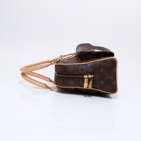 路易威顿路易·维顿（Louis Vuitton）
