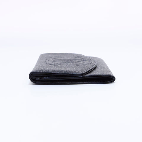 シャネル CHANEL ココマーク キャビアスキン 二つ折り財布 ブラック WS6147