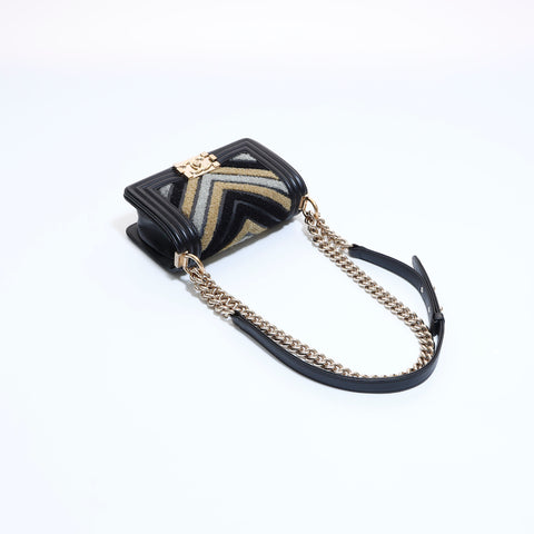 Chanel Boy Chanel Boa肩带皮革黑色WS6273
