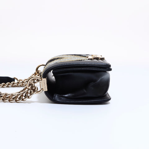 Chanel Boy Chanel Boa肩带皮革黑色WS6273