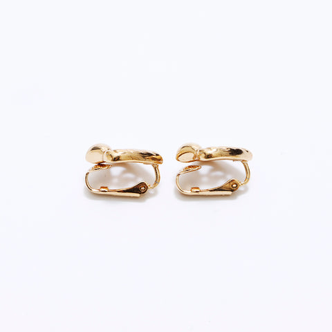 Boucles d'oreilles de logo chrétien Dior Gold WS6329
