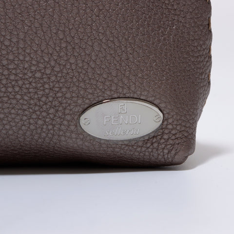 フェンディ FENDI ロゴ ポーチ レザー シャンパンゴールド WS6392