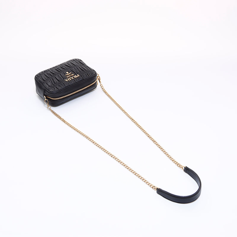 プラダ PRADA レザーチェーン ショルダーバッグ ブラック WS6525