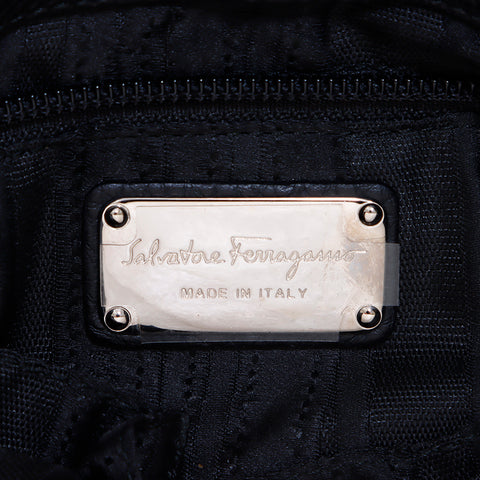 サルヴァトーレフェラガモ Salvatore Ferragamo ガンチーニ ショルダーバッグ ブラック WS6809