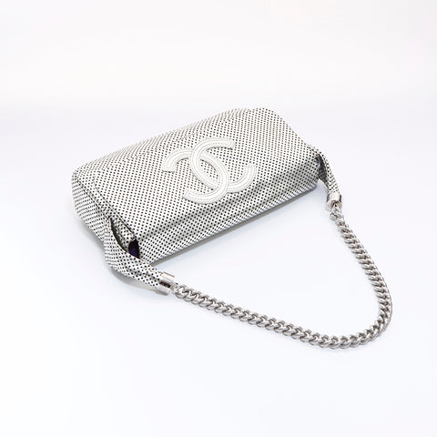 シャネル CHANEL 2008-2009 ココマーク パンチング ショルダーバッグ シルバー WS7034