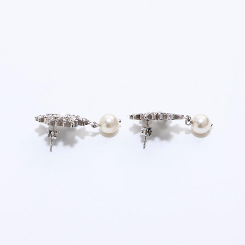 ミュウ ミュウ Miu Miu 雪モチーフ ラインストーン パール ピアス