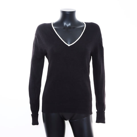 香奈儿可可商标尺寸：40 V-Neck 97A毛衣黑色WS7428