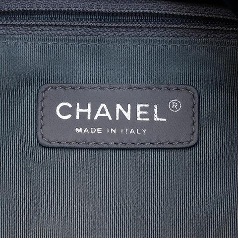 シャネル CHANEL 14番台 シルバー金具 ウルトラステッチ ショルダーバッグ ブラック WS7466