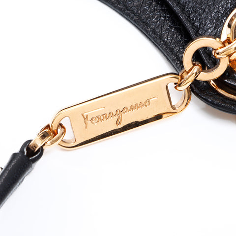 サルヴァトーレフェラガモ Salvatore Ferragamo ショルダーバッグ ブラック WS7686