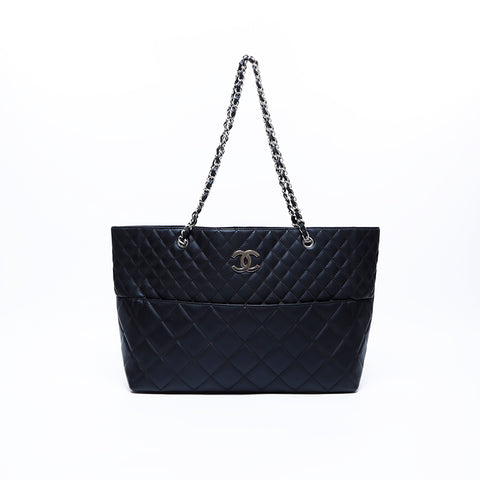 シャネル CHANEL ココマーク マトラッセ ラージトート15番台sv金具 ショルダーバッグ ブラック WS7717