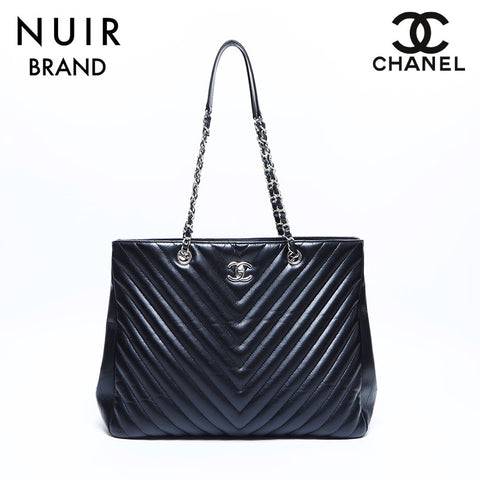 シャネル CHANEL 22番台 Vステッチ シルバー金具 キャビアスキン ショルダーバッグ ブラック WS7777