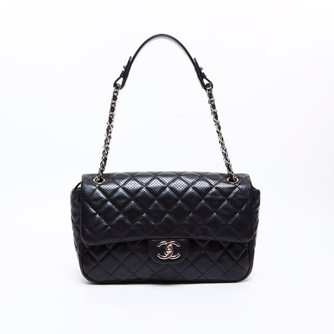 シャネル CHANEL 19番台 パンチング シルバー金具 ショルダーバッグ ブラック WS7789