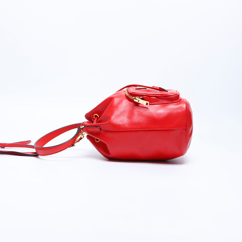 Prada Duet皮革桶袋肩带红色WS7857