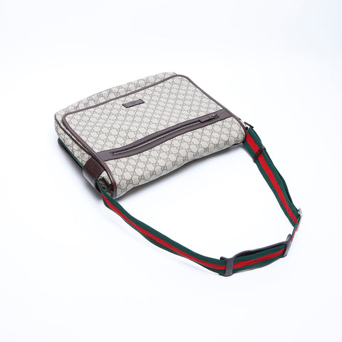 Gucci GG最高信使袋肩袋米色WS7876