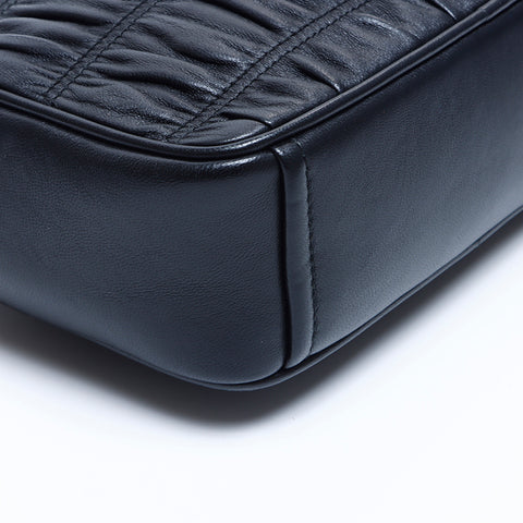 Prada Matelasse连锁皮革肩带黑色WS7887