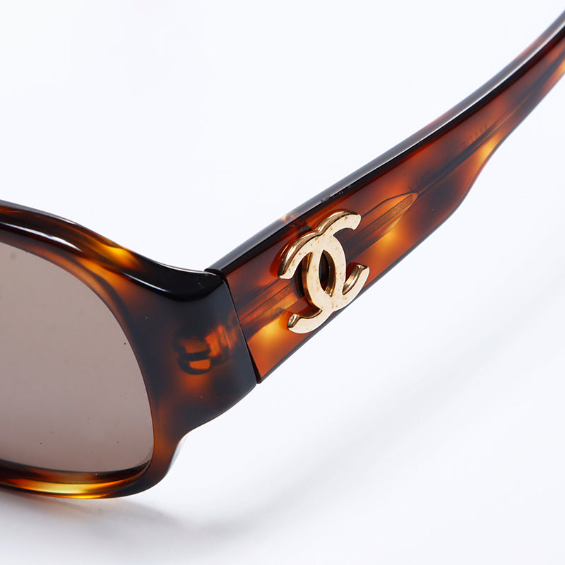 CHANEL Vintage sunglasses マトラッセ ココ ケース付 Chanel tortoiseshell sunglasses coco - Gem