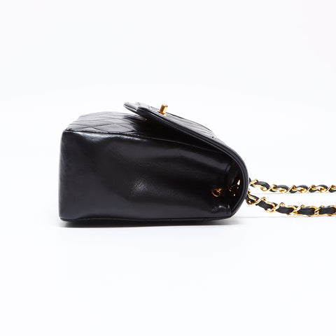 CHANEL No.1 COCO Mark Lambskin Matelasse Chain Shoulder Bag black WS8302