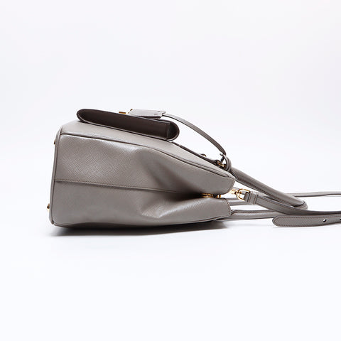 Prada Saffiano皮革手提包灰色WS8334
